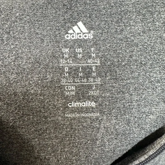 Adidas Running Gray Lightweight Jacket Size Medium - Picture 9 of 11